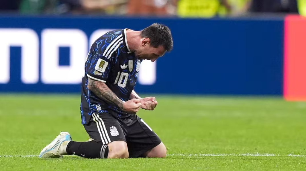 Messi celebrando el entrar en la final